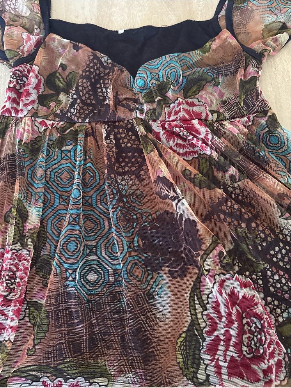 Y2K Floral Tiered Chiffon top - Picture 4 of 6